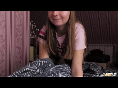 ❤️ ப்ளாண்டி தனது BFF-ஐ ஆழமாக உறிஞ்சி அவள் வாயில் படபடக்கிறாள் ❤ சூப்பர் செக்ஸ் எங்களிடம் ☑